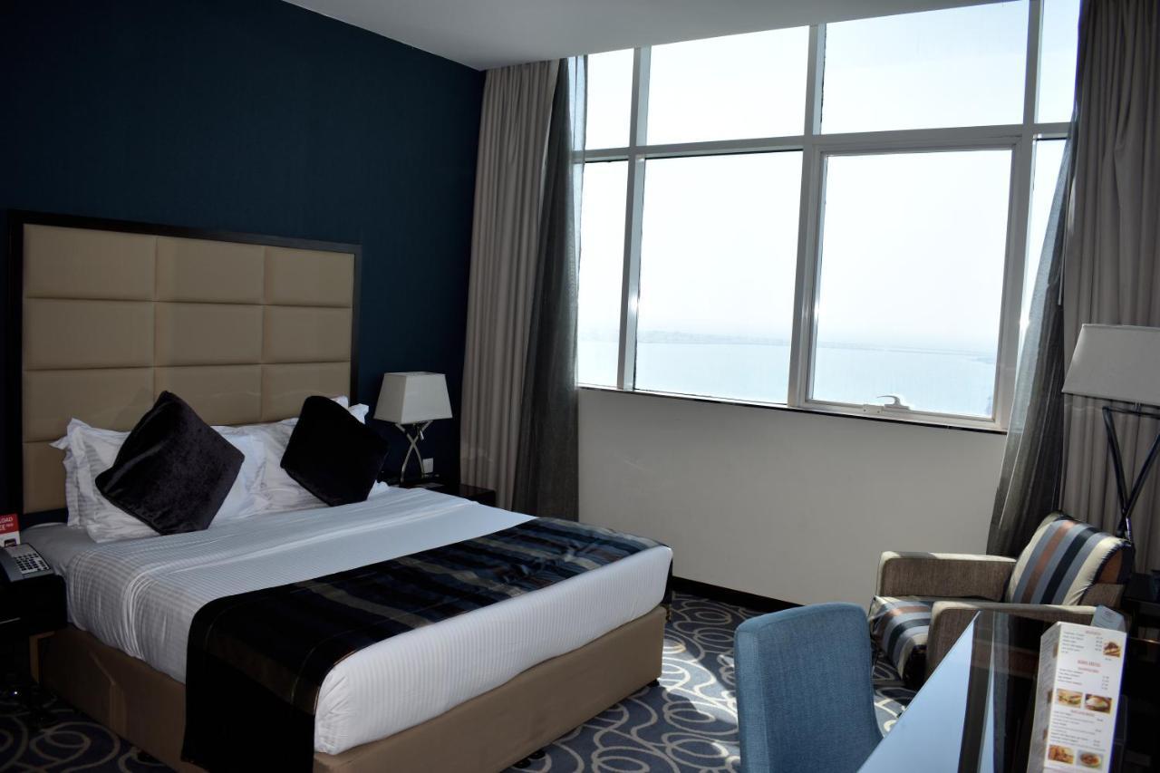 Ramada Abu Dhabi Corniche Hotel Екстериор снимка